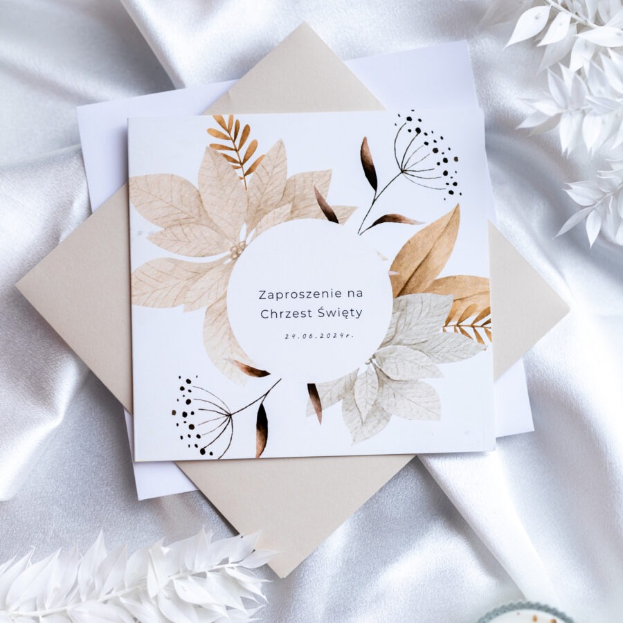 SKŁADANE ZAPROSZENIE Z BEŻOWYMI KWIATAMI